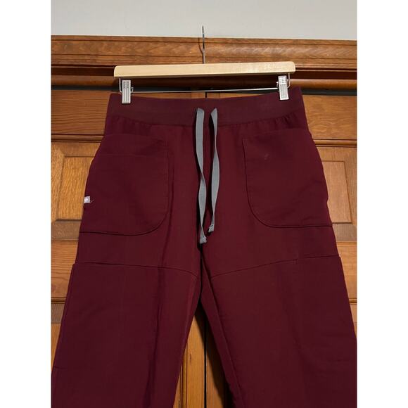 FIGS Women’s Technical Collection Scrub Pants Burgundy Wine Drawstring Size S - Picture 2 of 9